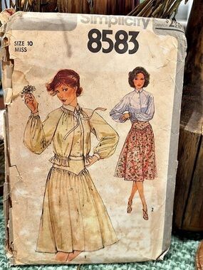 Simplicity 8583 Misses Sewing Pattern Size 10